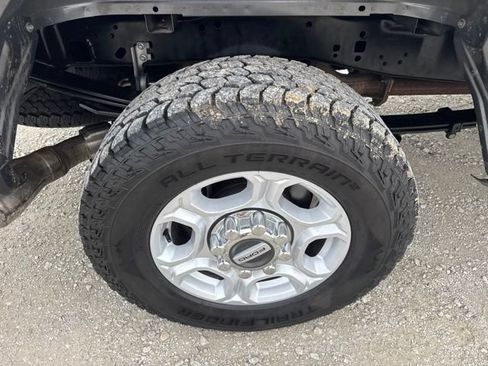 Used 2025 Ford F250 XLT w/ FX4 Off-Road Package AWD/4WD image 29