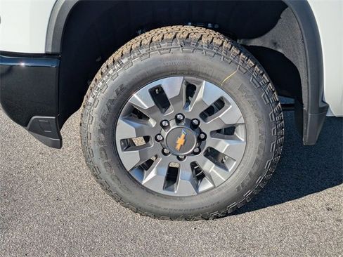 New 2026 Chevrolet Silverado 2500 Custom w/ Custom Value Package image 8