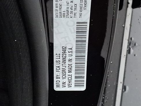 Used 2022 RAM 1500 Laramie AWD/4WD image 24
