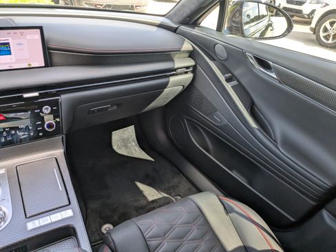Used 2025 Genesis G80 3.5T Sport Prestige AWD/4WD image 11