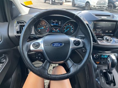 Used 2015 Ford Escape Titanium w/ Equipment Group 301A FWD image 18