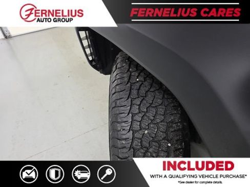 Used 2024 Toyota Tacoma TRD Off-Road AWD/4WD image 15