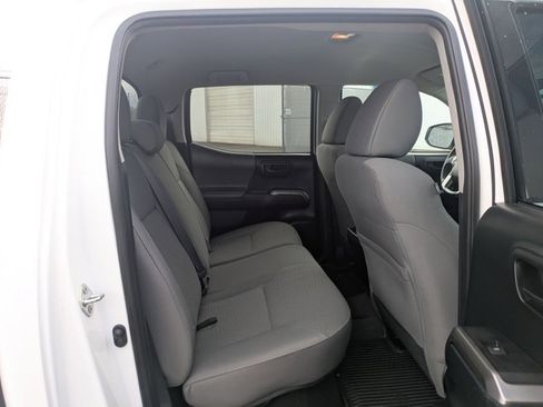 Used 2017 Toyota Tacoma SR5 w/ Tow Package image 23