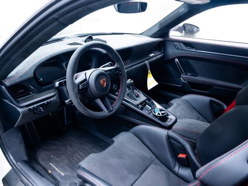Used 2026 Porsche 911 GT3 RWD image 13