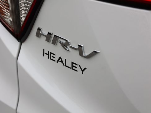 Used 2021 Honda HR-V EX image 9