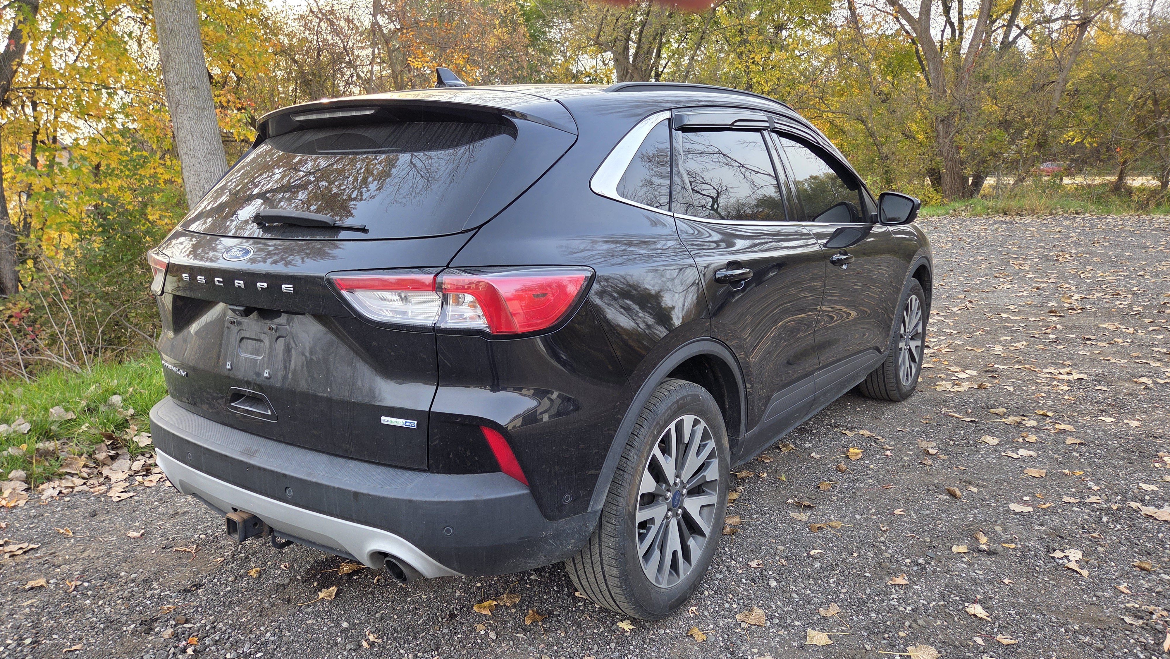 Used 2020 Ford Escape Titanium AWD/4WD image 14