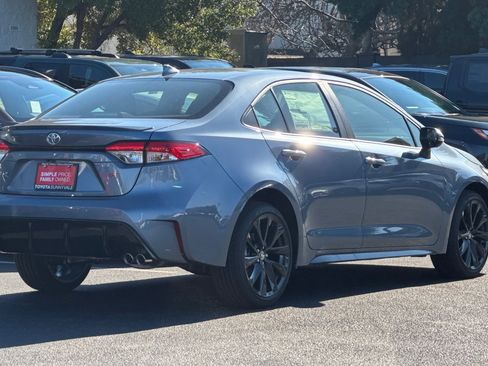 New 2026 Toyota Corolla SE image 3