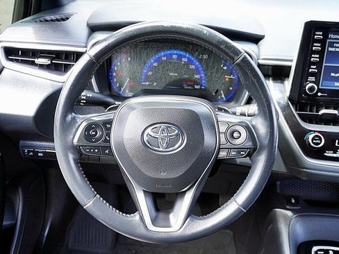 Used 2020 Toyota Corolla XSE FWD image 19