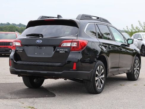 Used 2016 Subaru Outback 3.6R Limited AWD/4WD image 9