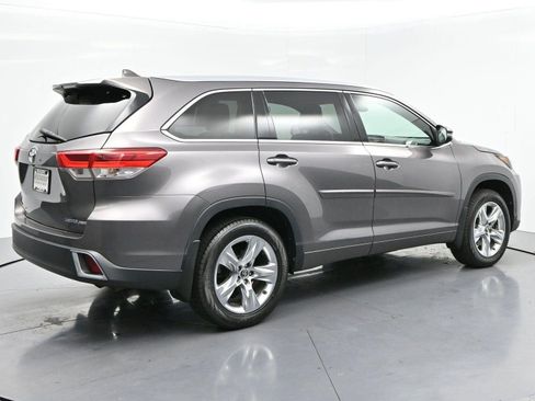 Used 2019 Toyota Highlander Limited AWD/4WD image 7