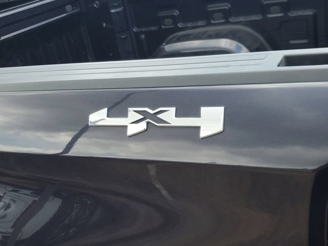 Used 2024 GMC Sierra 1500 SLT AWD/4WD image 5
