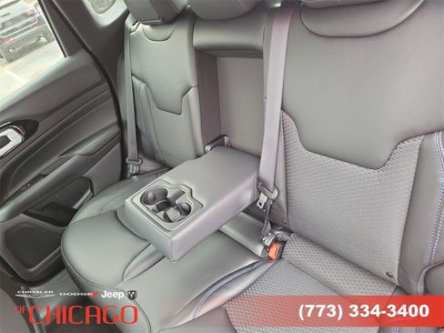 New 2026 Jeep Compass Latitude image 10