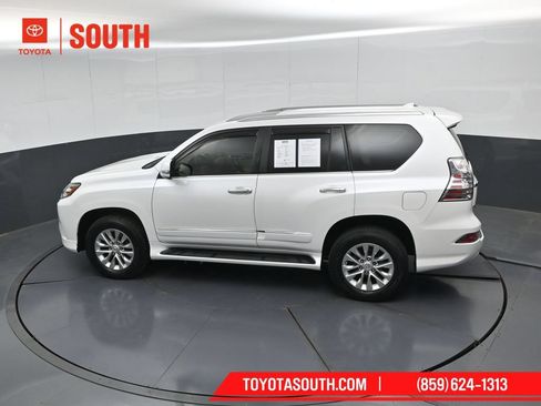Used 2017 Lexus GX 460 AWD/4WD image 57