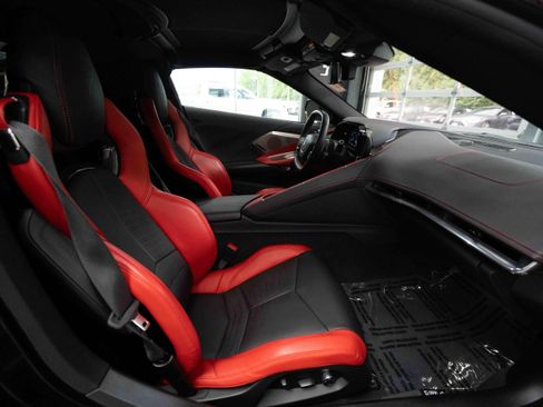 Used 2020 Chevrolet Corvette Stingray Preferred Cpe w/ 2LT Preferred Equipment Group RWD image 23