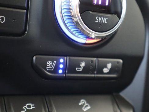 Used 2020 GMC Sierra 3500 Denali w/ Denali Ultimate Package image 45