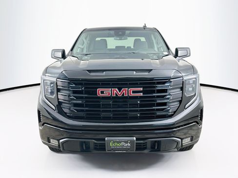 Used 2024 GMC Sierra 1500 Elevation AWD/4WD image 2