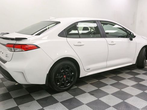 Certified 2026 Toyota Corolla LE AWD/4WD image 9