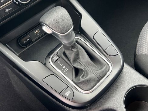 Used 2025 Kia Soul LX w/ LX Technology Package image 39