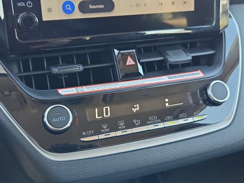 Certified 2025 Toyota Corolla LE FWD image 18