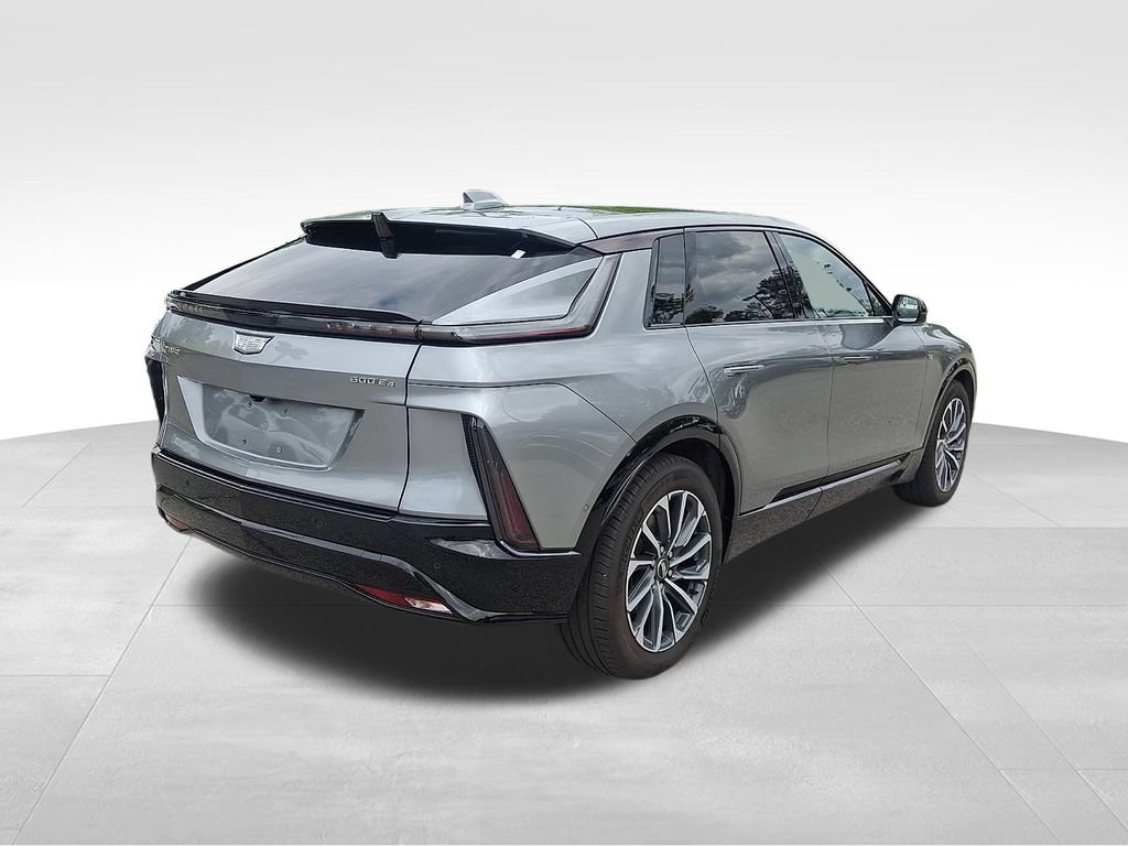 Used 2024 Cadillac Lyriq Sport AWD/4WD image 6