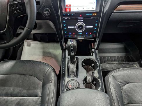 Used 2018 Ford Explorer Limited w/ Equipment Group 301A image 20