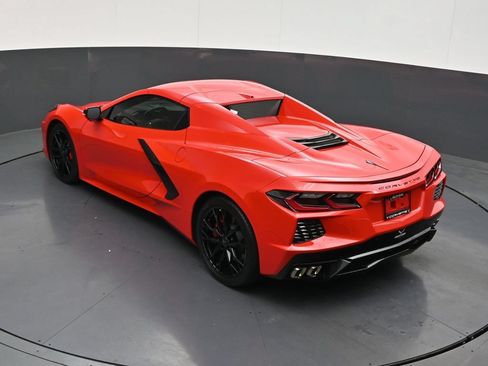 Used 2025 Chevrolet Corvette Stingray Convertible w/ 1LT RWD image 16