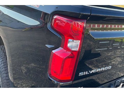 Used 2024 Chevrolet Silverado 1500 LT Trail Boss AWD/4WD image 29