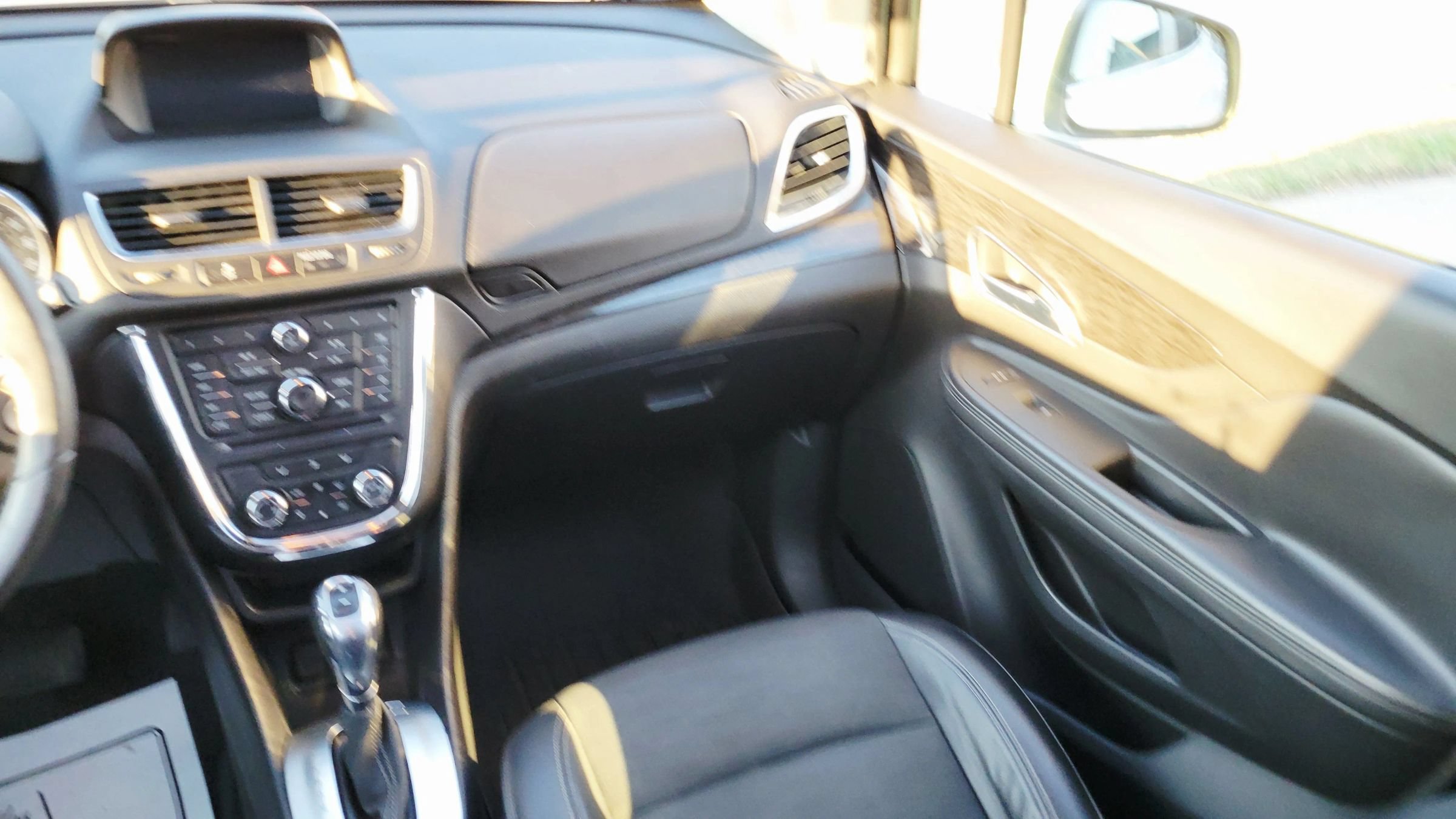 Used 2016 Buick Encore Convenience AWD/4WD image 21