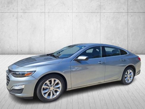 Used 2024 Chevrolet Malibu LT image 1