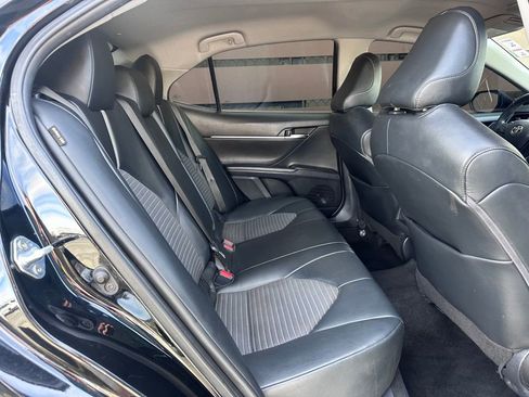 Used 2022 Toyota Camry SE w/ Carpet Mat Package (TMS) image 27