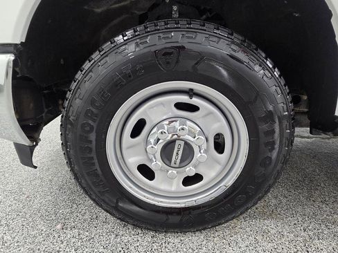 Used 2019 Ford F250 XL w/ Power Equipment Group RWD image 35