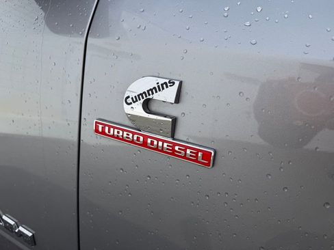 Used 2024 RAM 2500 Laramie w/ Safety Group AWD/4WD image 10