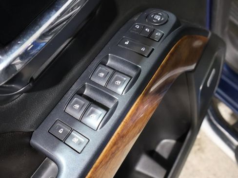 Used 2017 Chevrolet Silverado 2500 High Country w/ Duramax Plus Package image 13