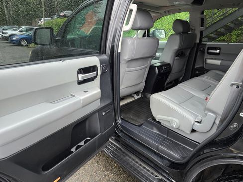Used 2008 Toyota Sequoia Limited image 16