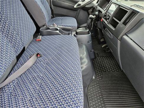 Used 2024 Chevrolet Low Cab Forward image 13