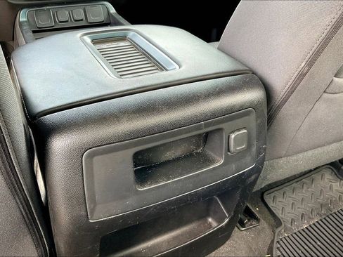 Used 2018 Chevrolet Silverado 1500 LT w/ All Star Edition image 32