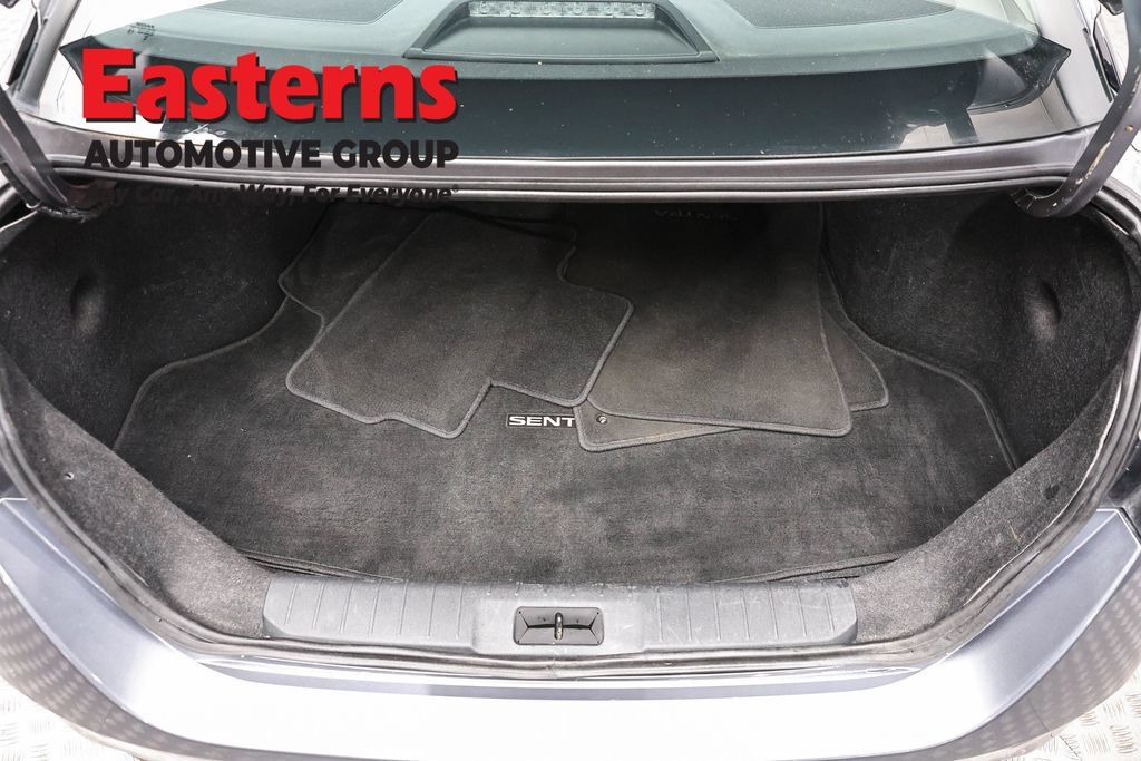 Used 2023 Nissan Sentra S FWD image 11