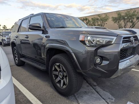 Certified 2021 Toyota 4Runner TRD Off-Road AWD/4WD image 3