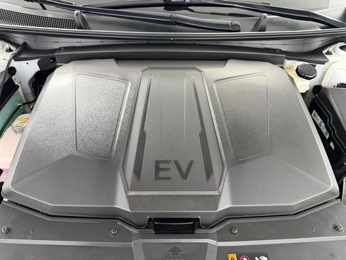Used 2025 Hyundai Ioniq 5 SEL RWD image 36