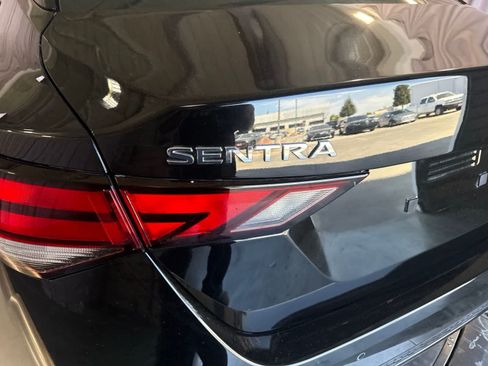 Used 2025 Nissan Sentra SV FWD image 13