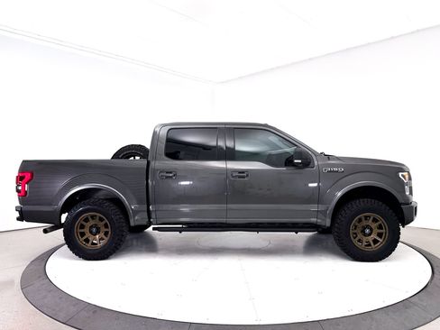Used 2017 Ford F150 XLT w/ Equipment Group 302A Luxury AWD/4WD image 38