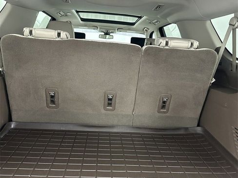 Used 2021 GMC Yukon XL Denali w/ LPO, Illumination Package image 34