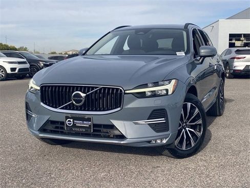Certified 2023 Volvo XC60 B5 Core w/ Climate Package image 3