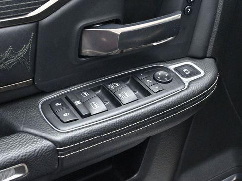 Used 2019 RAM 3500 Limited image 10