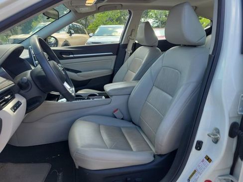 Used 2021 Nissan Altima 2.5 SL FWD image 16