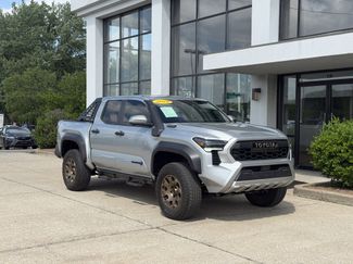 Used 2024 Toyota Tacoma 4x4 Double Cab Hybrid video 2
