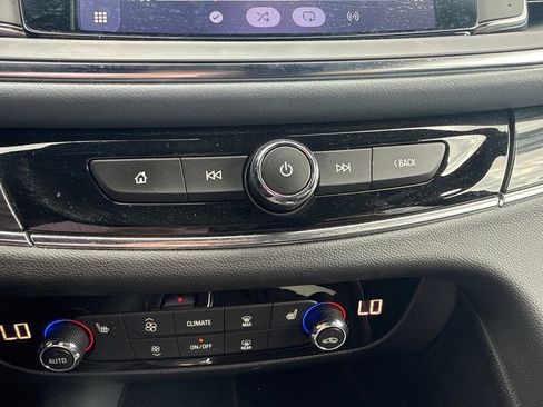 Used 2023 Buick Enclave Essence w/ Experience Buick Package FWD image 32