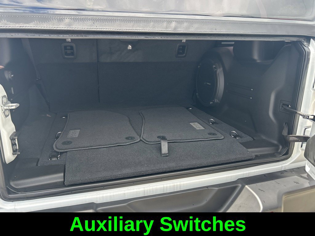 Certified 2025 Jeep Wrangler Unlimited Sahara AWD/4WD image 31