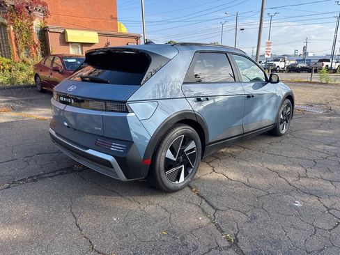 New 2025 Hyundai Ioniq 5 SEL image 7
