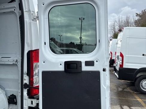 Used 2023 RAM ProMaster 2500 FWD image 24